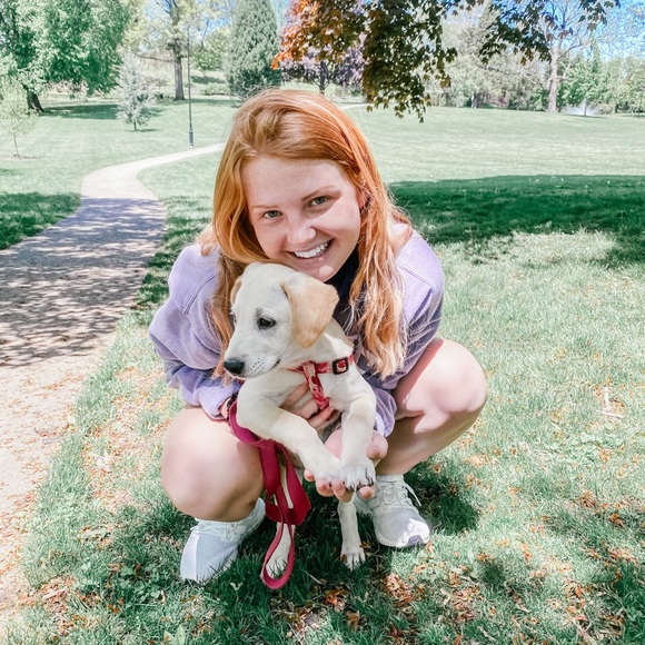 Meet your Posher, Jenna - Picture 2 of 8